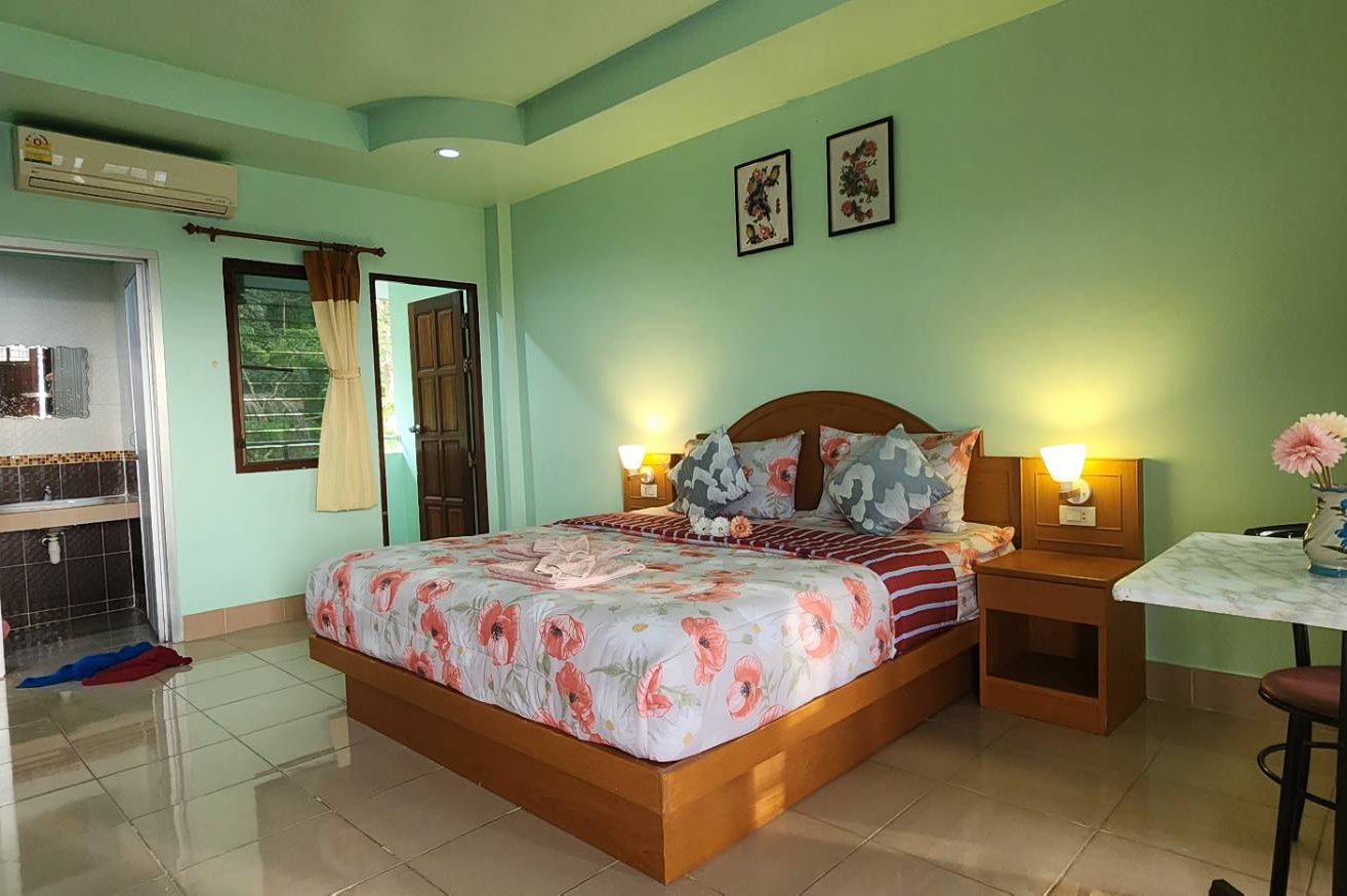 ห้องเตียงใหญ่ (Double Room)